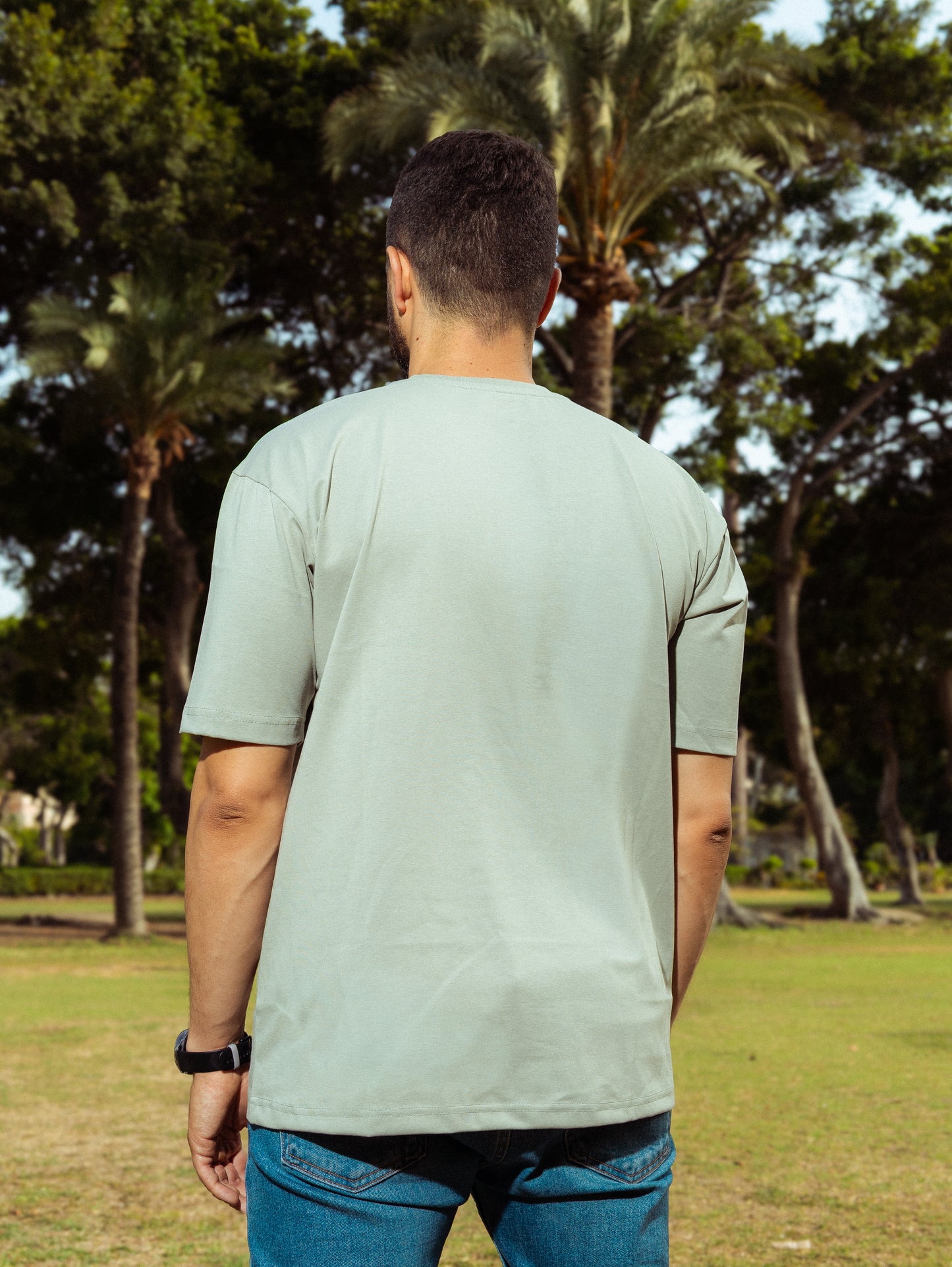 SAAI OVERSIZED TEE OLIVE GREEN