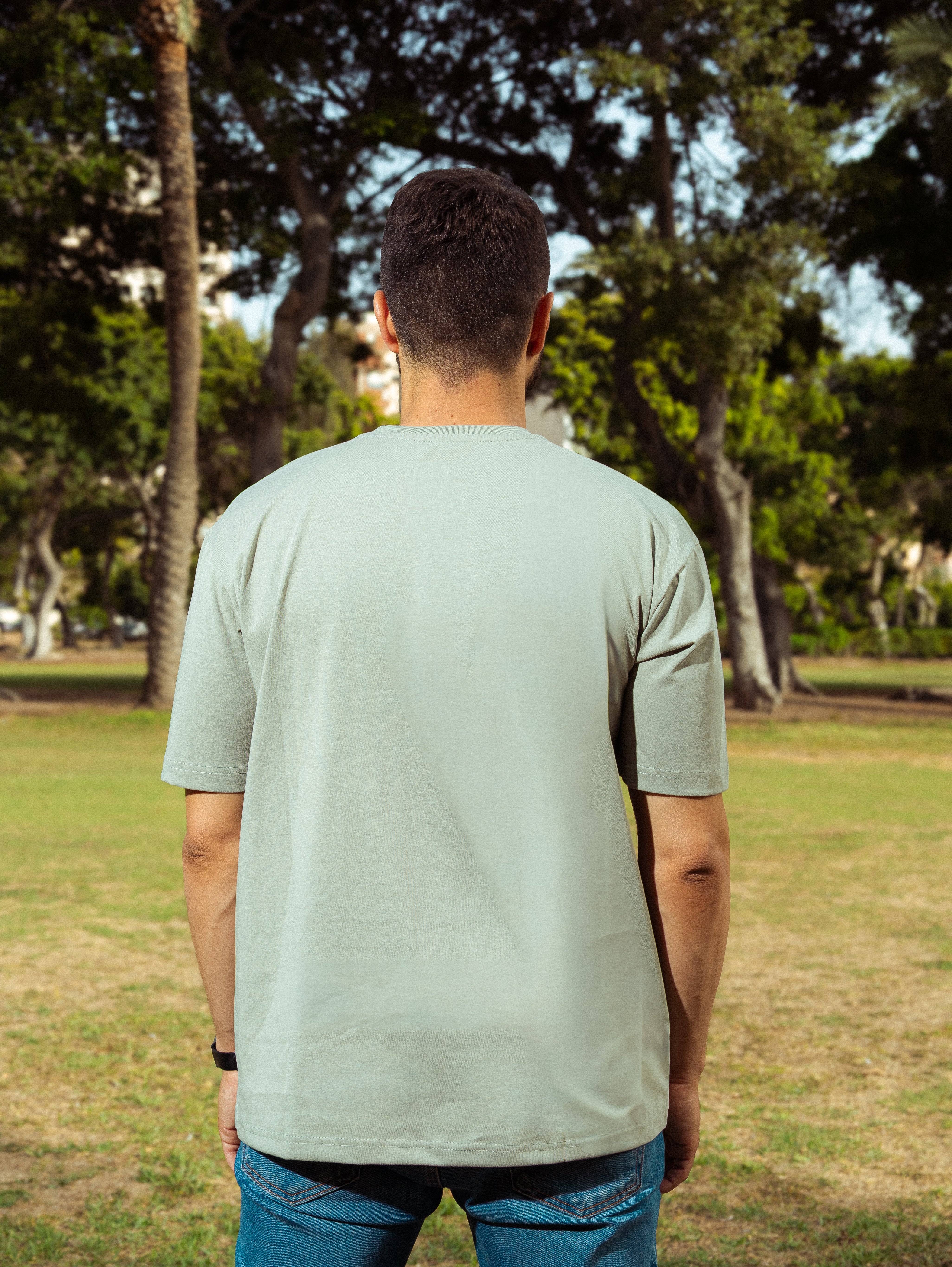 SAAI OVERSIZED TEE OLIVE GREEN